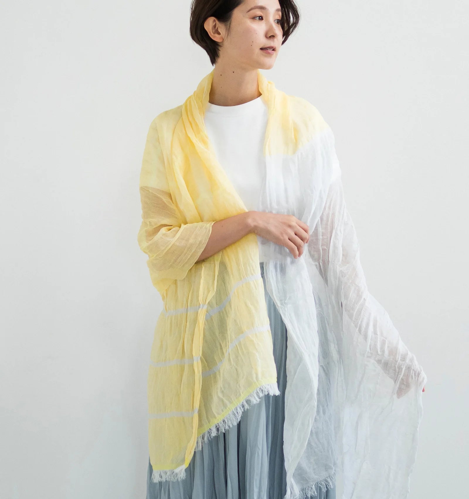 SHIBO Linen-Cotton Two-Tone Shawl