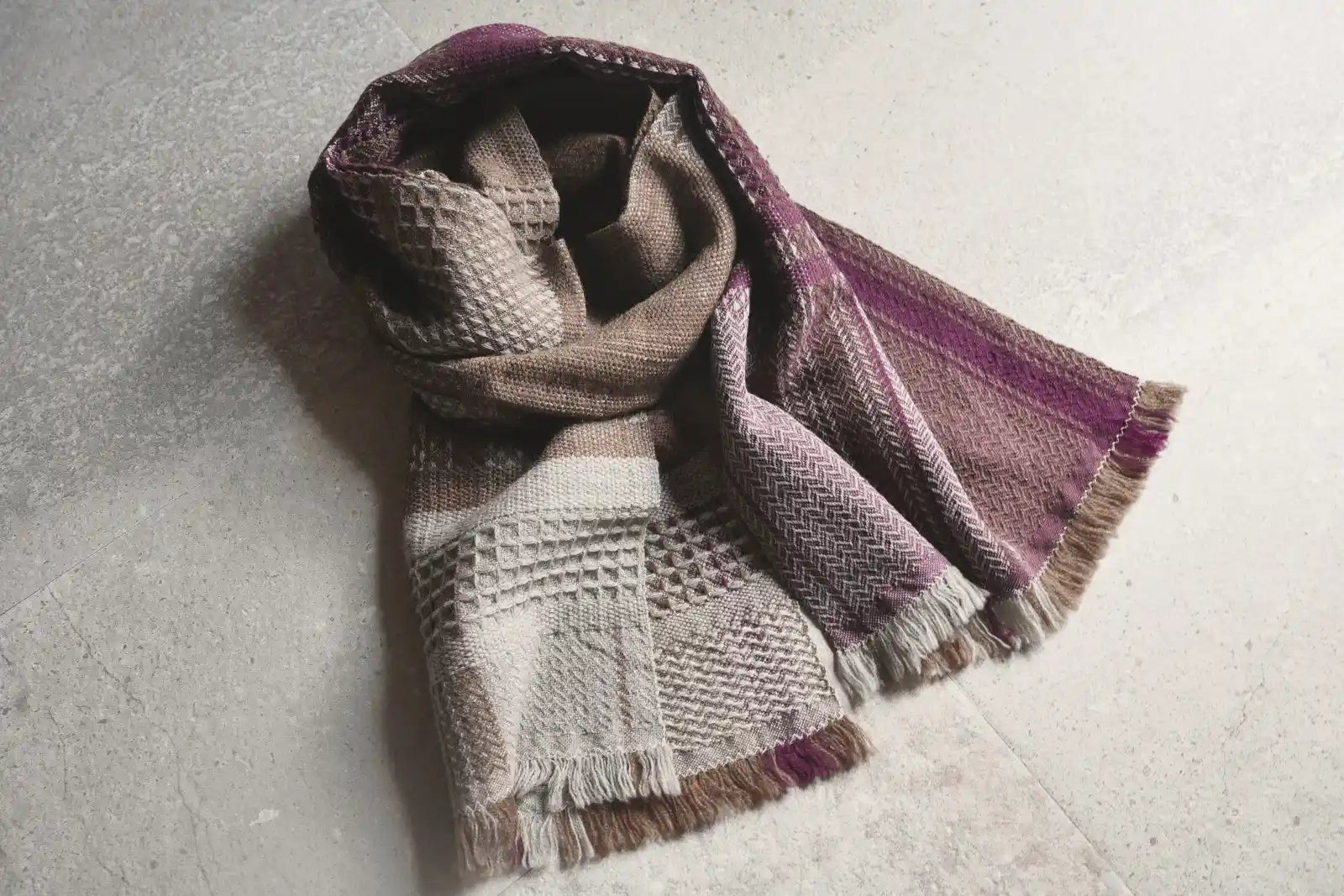 KAWARI Extra Fine Merino Wool Muffler Zero