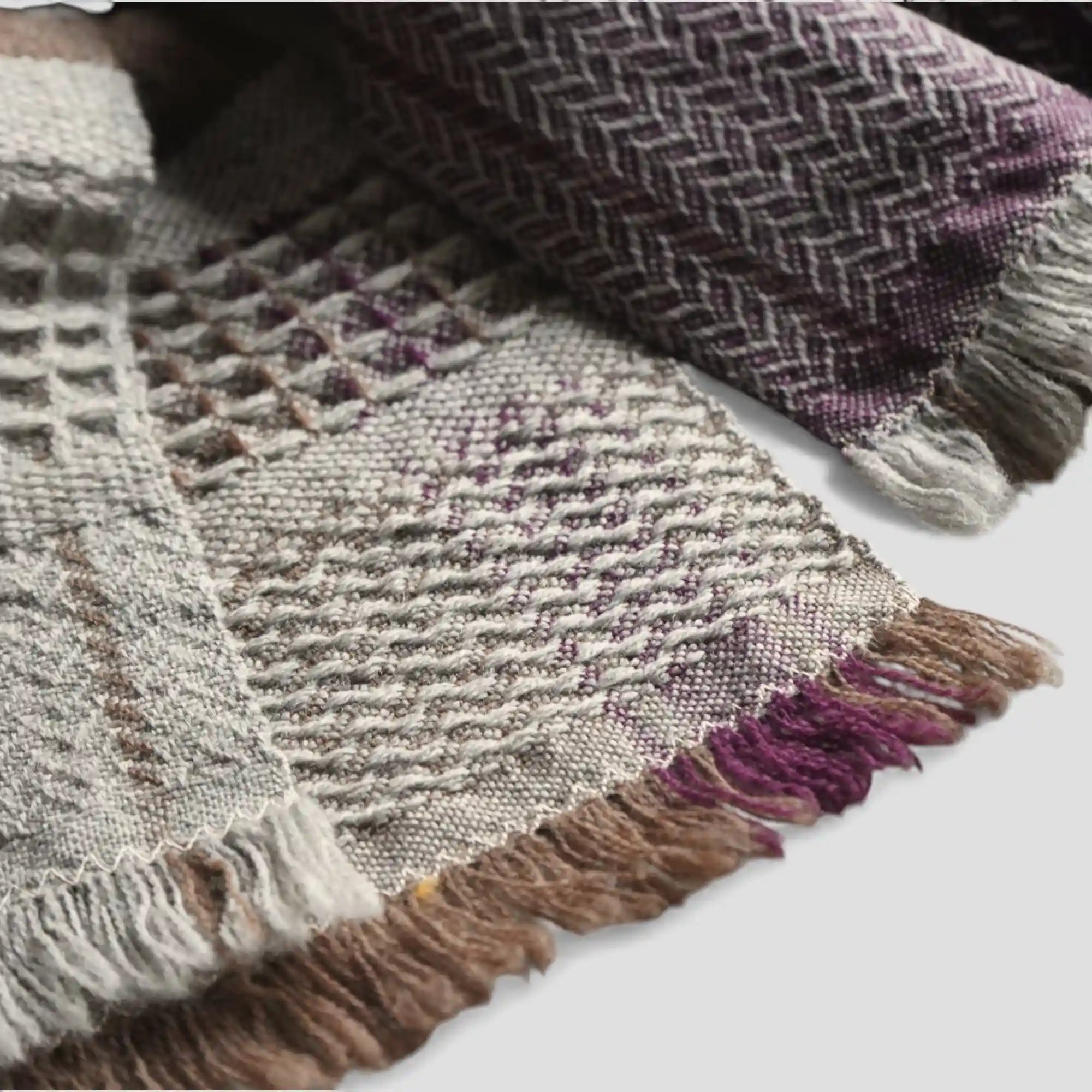 KAWARI Extra Fine Merino Wool Muffler Zero