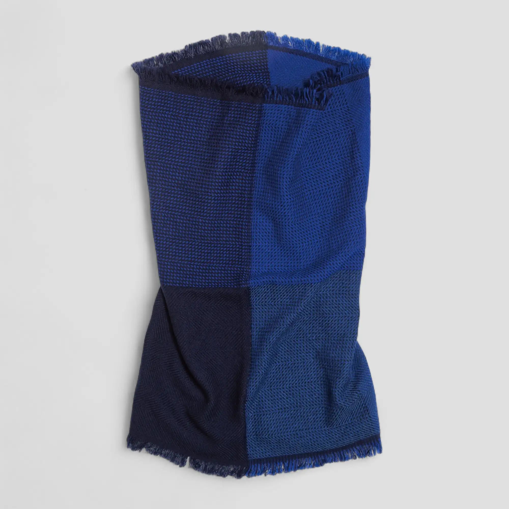 NECKABLE Wool Snood Cross Color