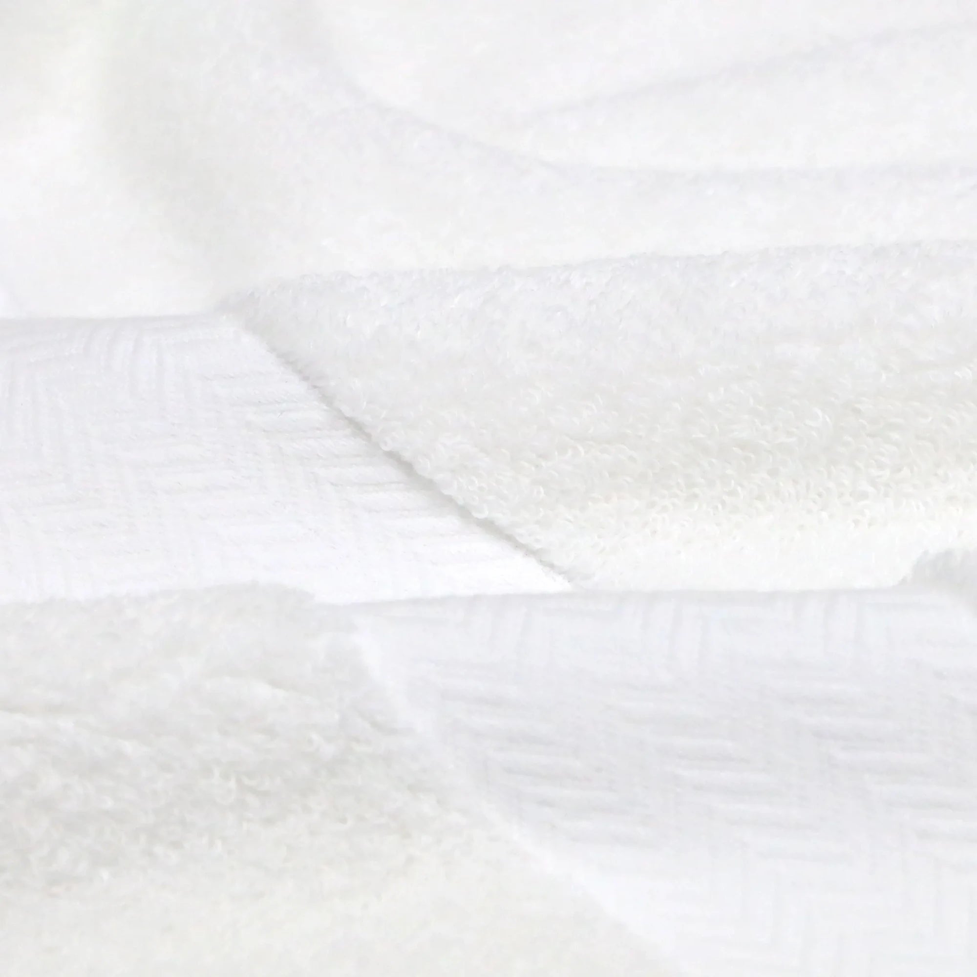 Close-up of pile and herringbone design of Iori&