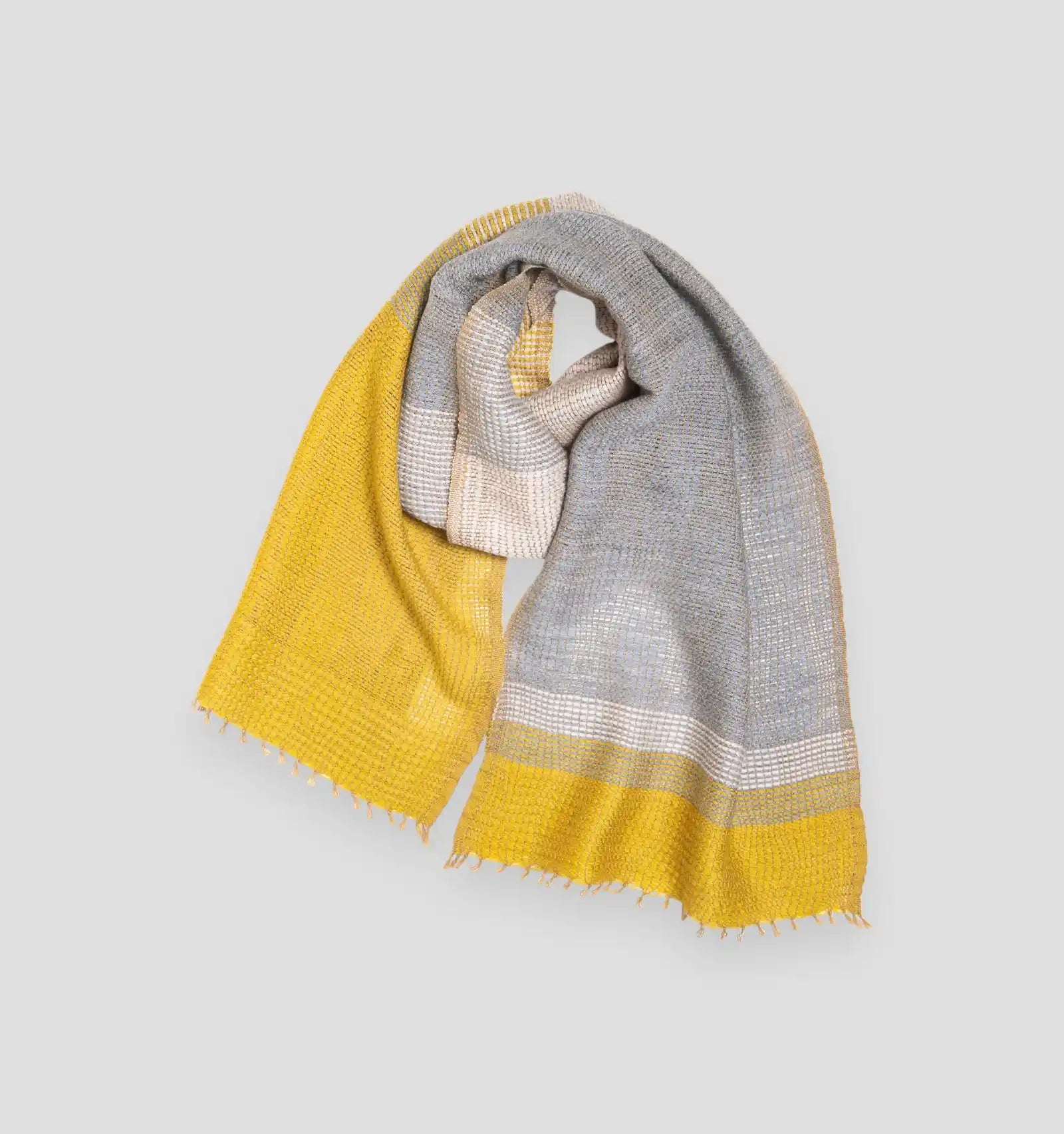 YURAGI Wool Muffler