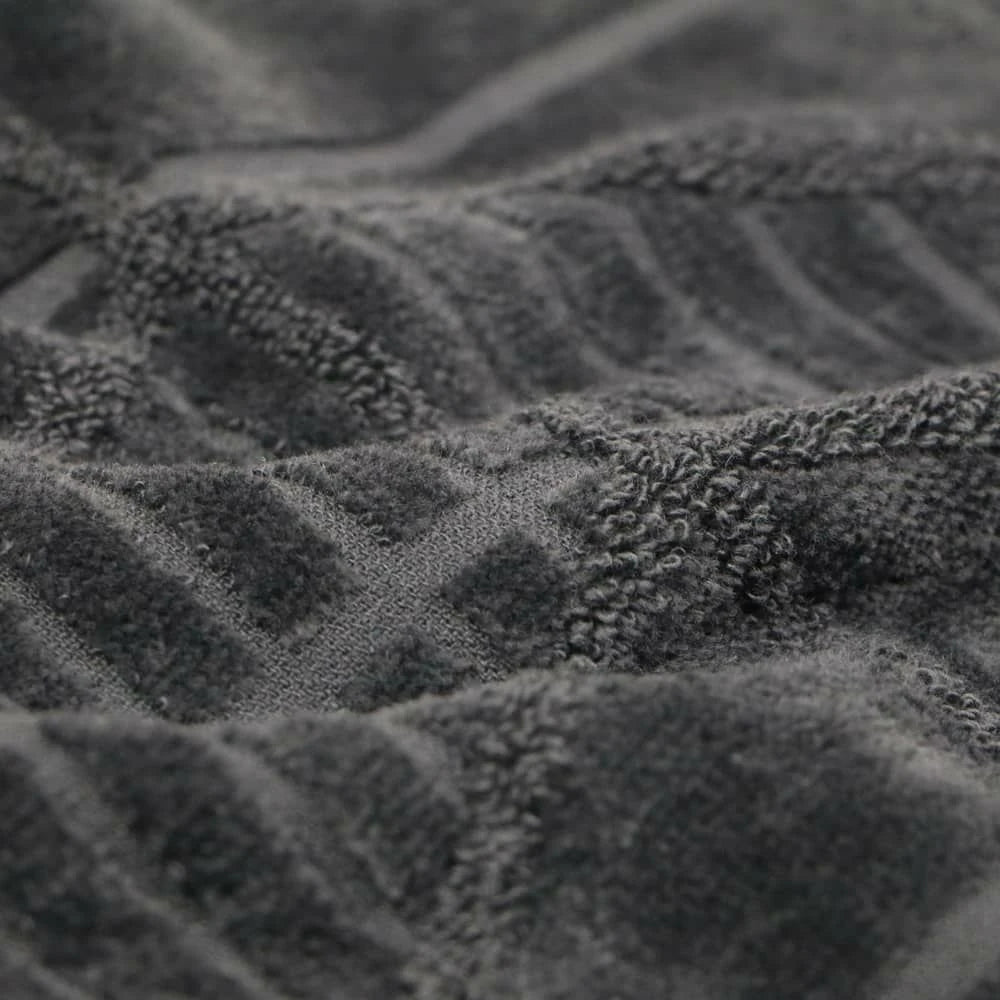 Close-up of pile and herringbone design of Iori&