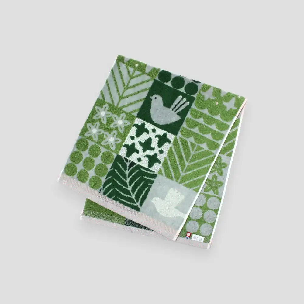A green bird patterned  Imabari 