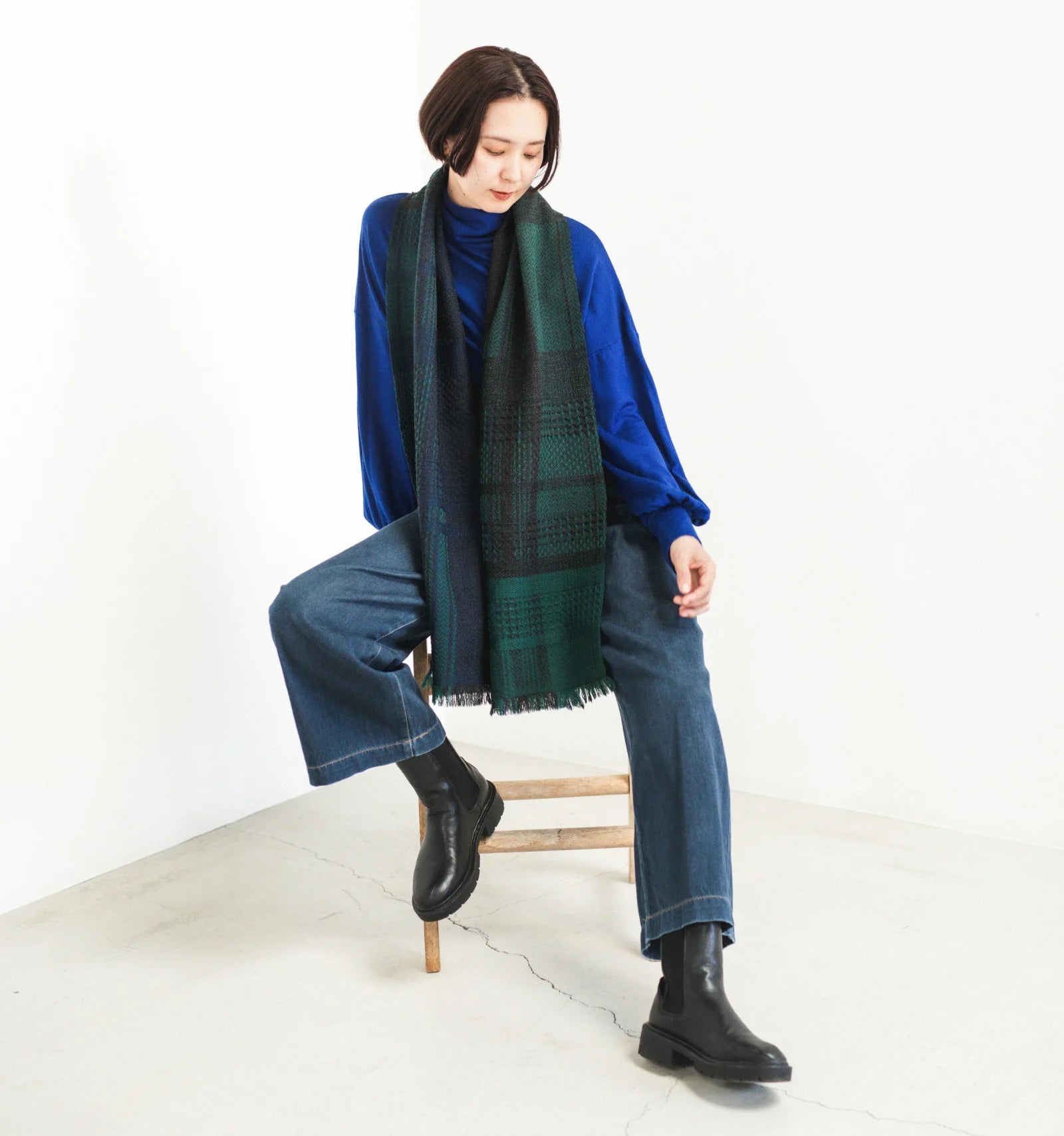 KAWARI Extra Fine Merino Wool Muffler Zero