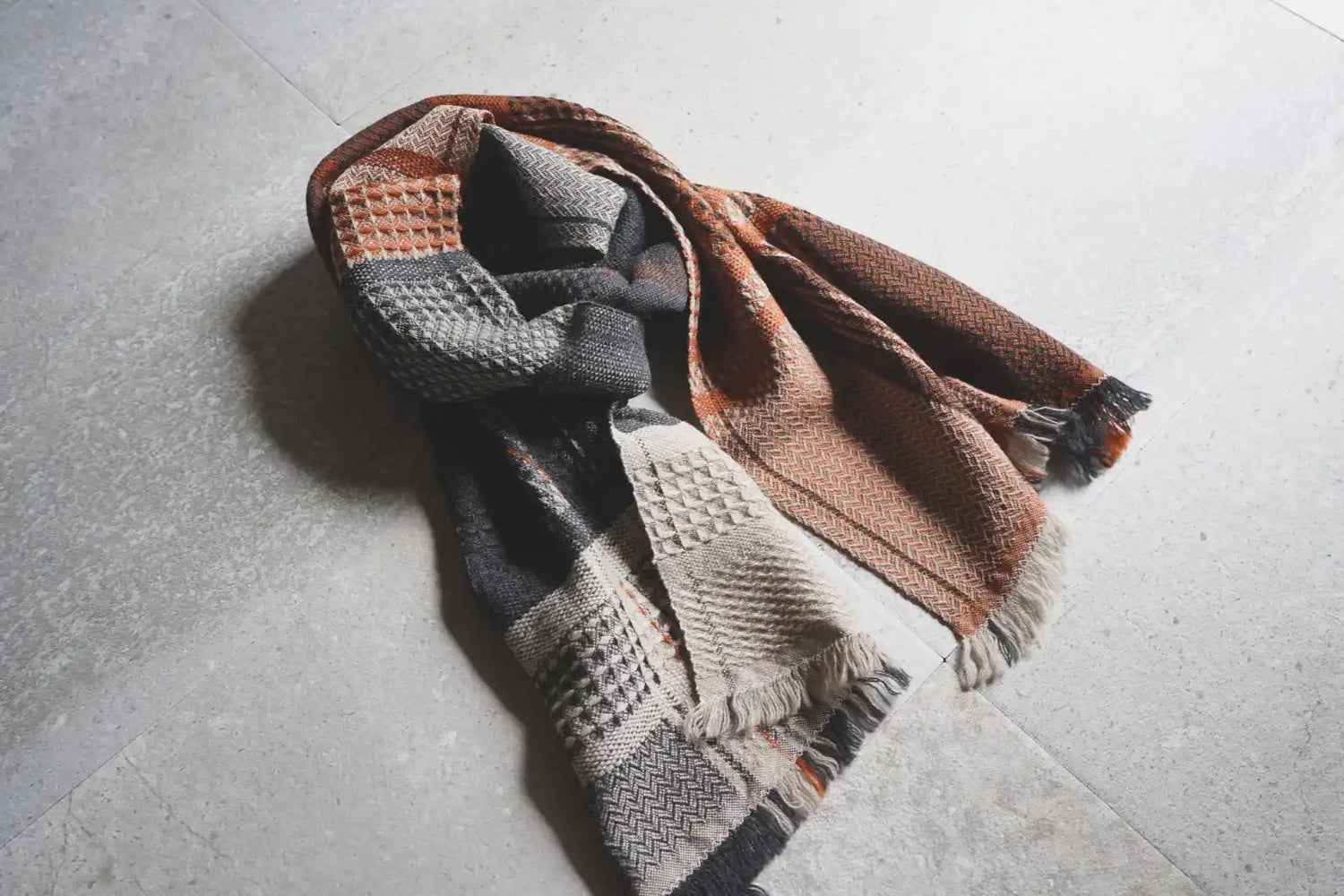 KAWARI Extra Fine Merino Wool Muffler Zero