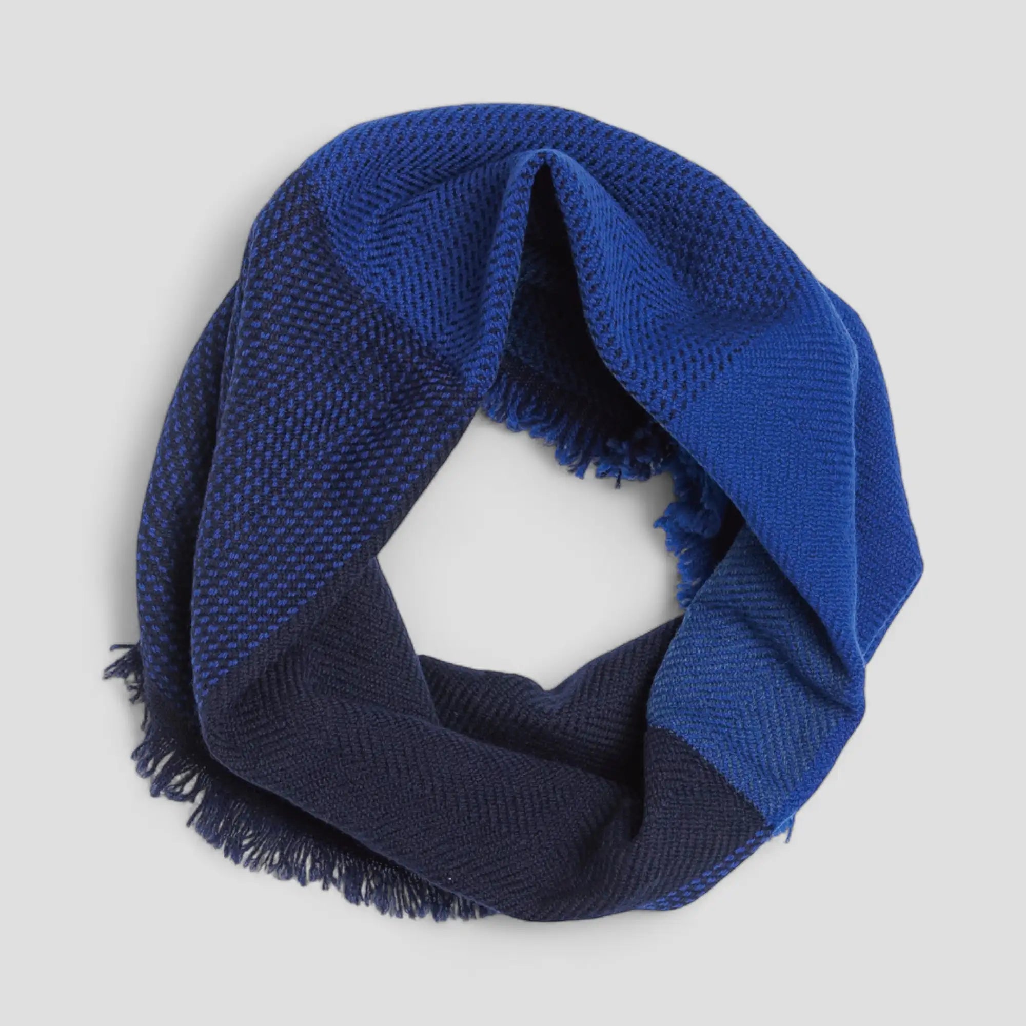 NECKABLE Wool Snood Cross Color