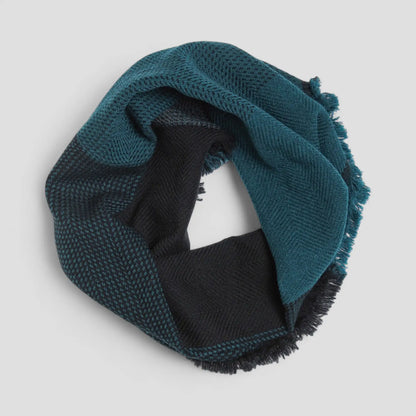 NECKABLE Wool Snood Cross Color