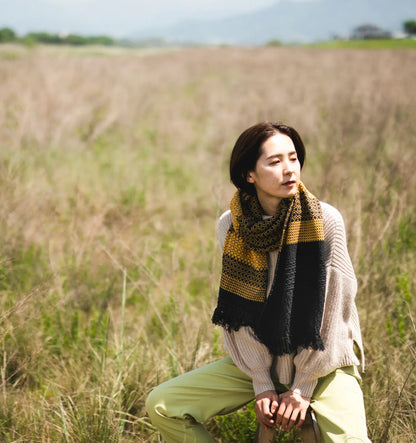 KAWARI Wool Muffler Rhombus - Charcoal Mustard