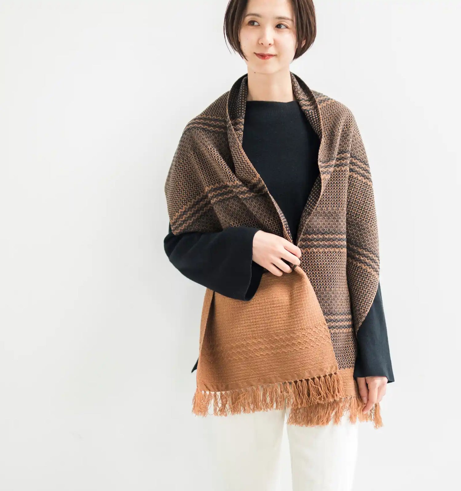 KAWARI Wool Muffler Weave Border - Camel