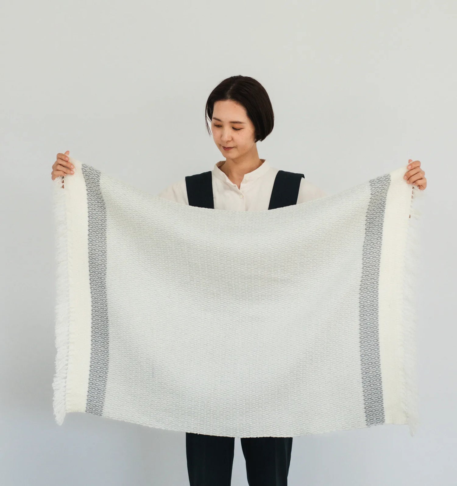 KAWARI Extra Fine Merino Wool BLANKET SHAWL